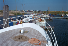 852031 Gezicht op een jachthaven, mogelijk in de omgeving van Hagestein (gemeente Vianen).